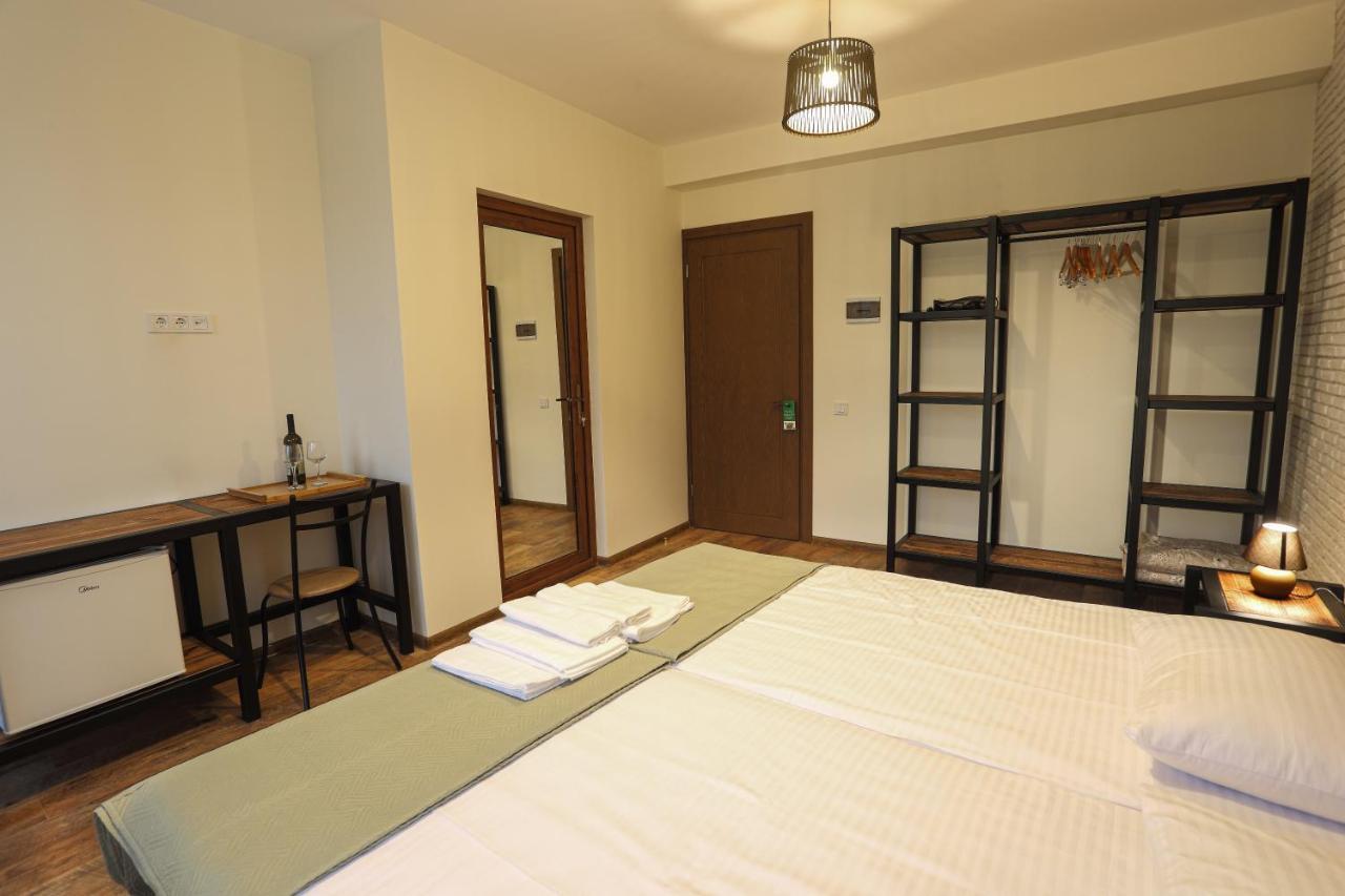 Winehouse Old Qvevri Apartments Тбилиси Екстериор снимка