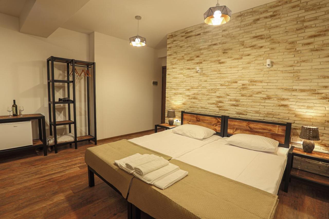 Winehouse Old Qvevri Apartments Тбилиси Екстериор снимка